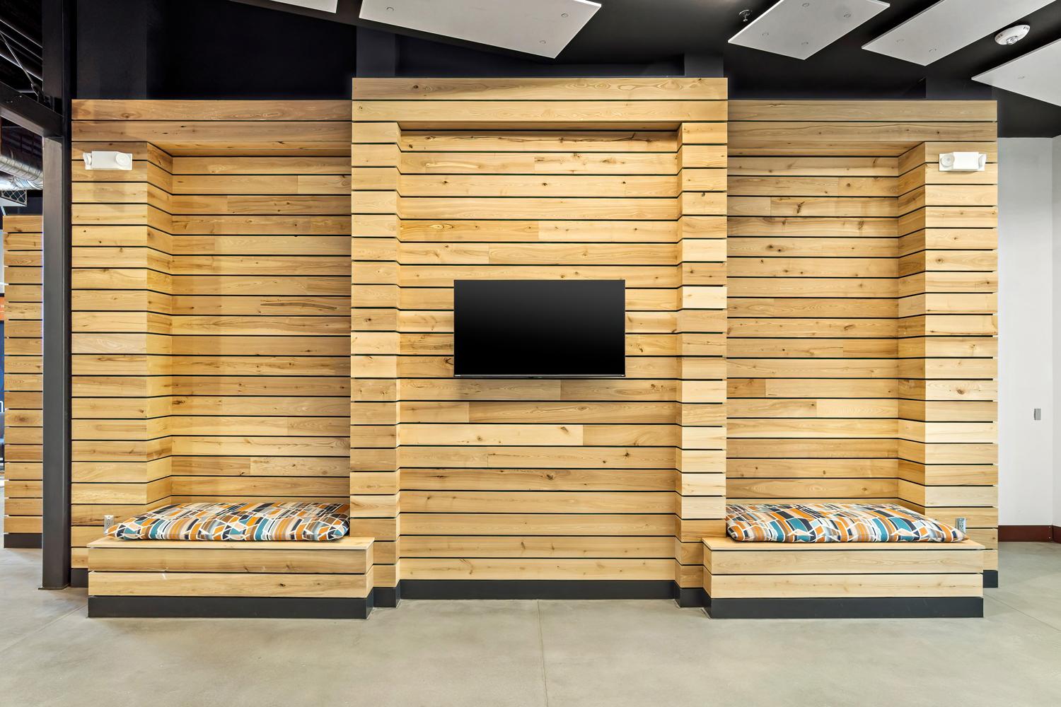 AMERICAN GOTHIC ASH | Reclaimed Wood Flooring & Paneling | Pioneer